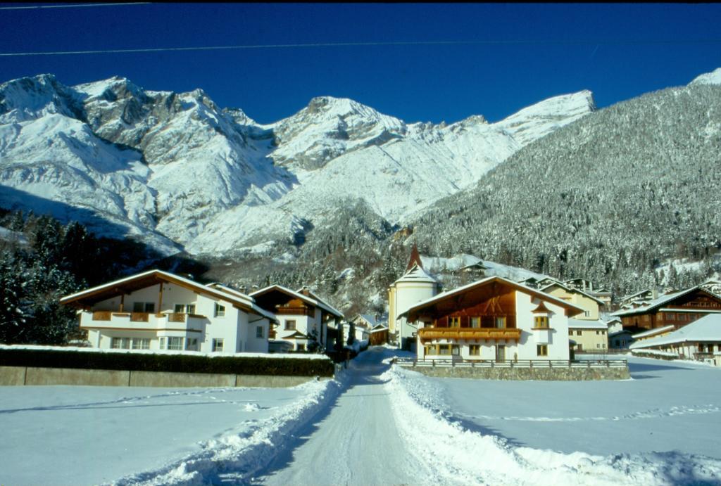 Hotel Spisshof Grins Exterior foto